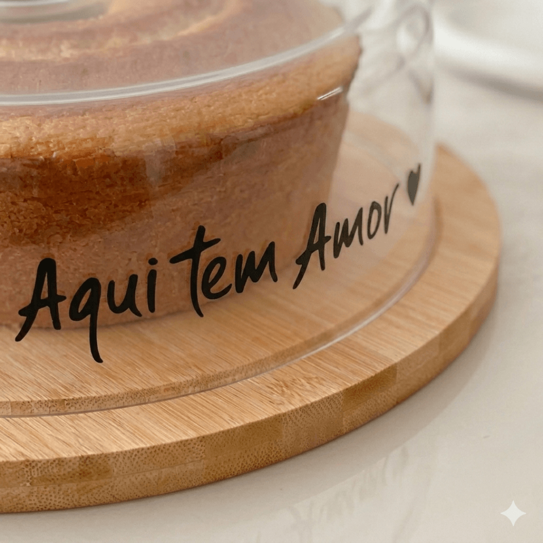Boleira de Bambu com Tampa de Vidro – Personalizada e Elegante