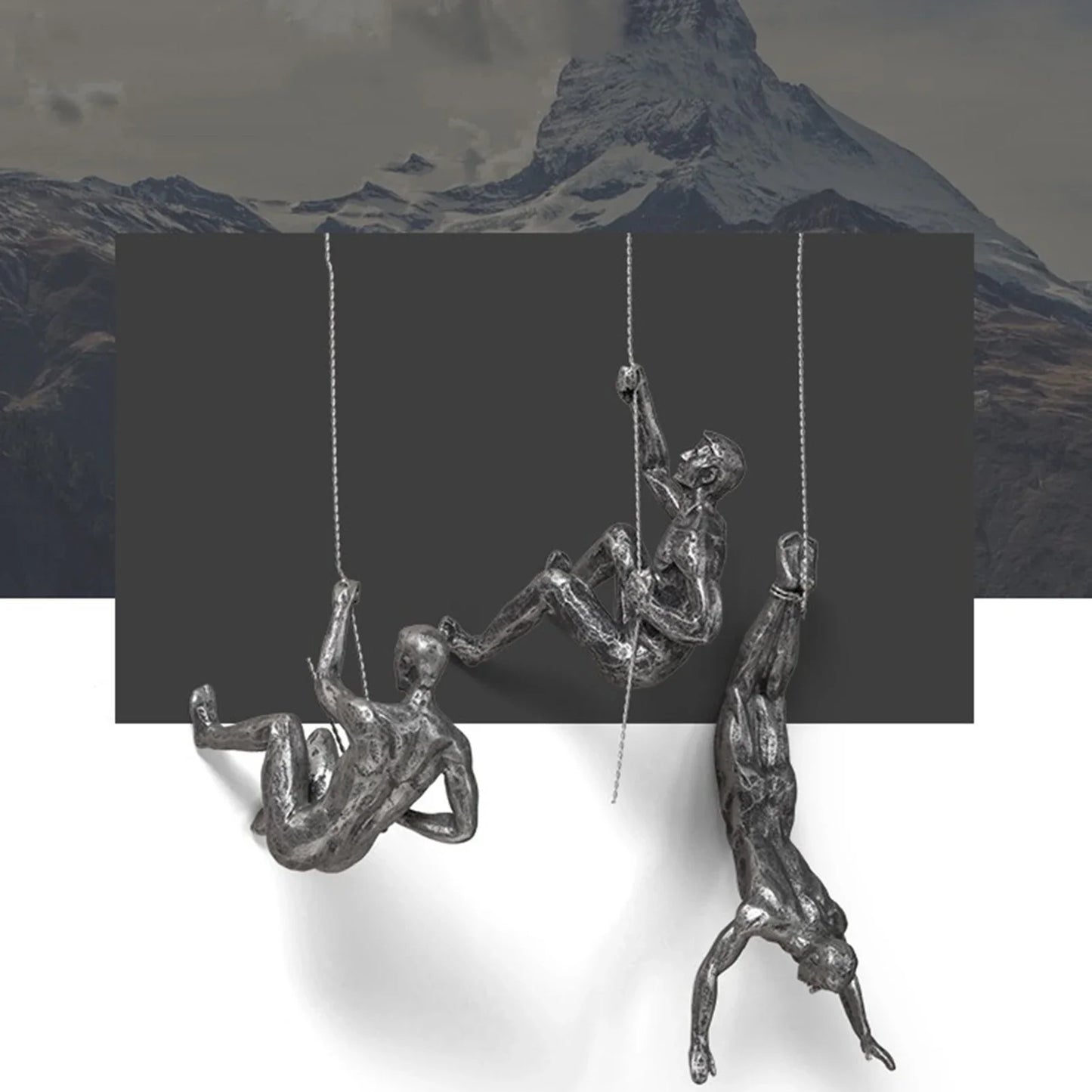 Escultura Homem Escalando em Resina – Decoração Industrial