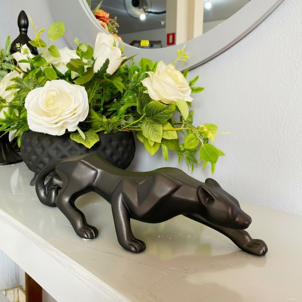 Escultura Pantera Preto Fosco em Gesso – Decoração