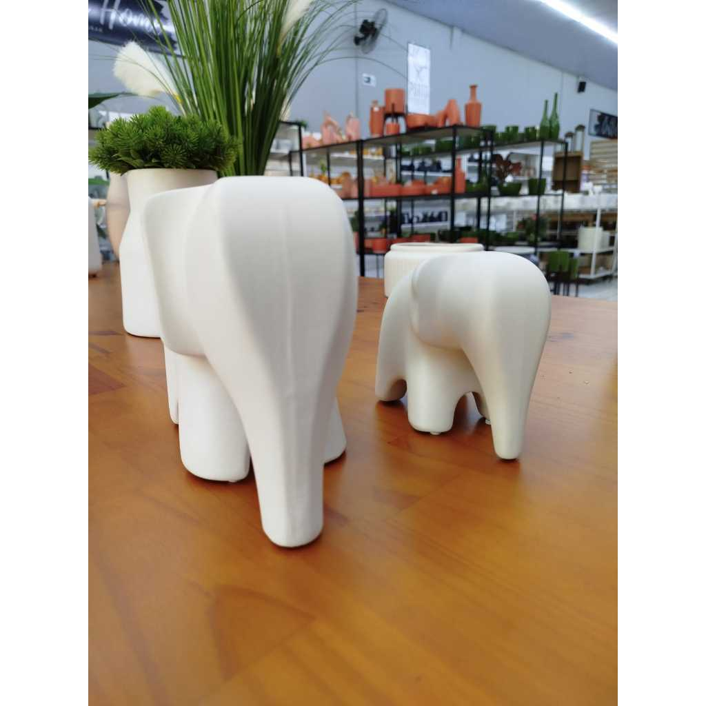Estatueta Elefante Família em Cerâmica – Decoração