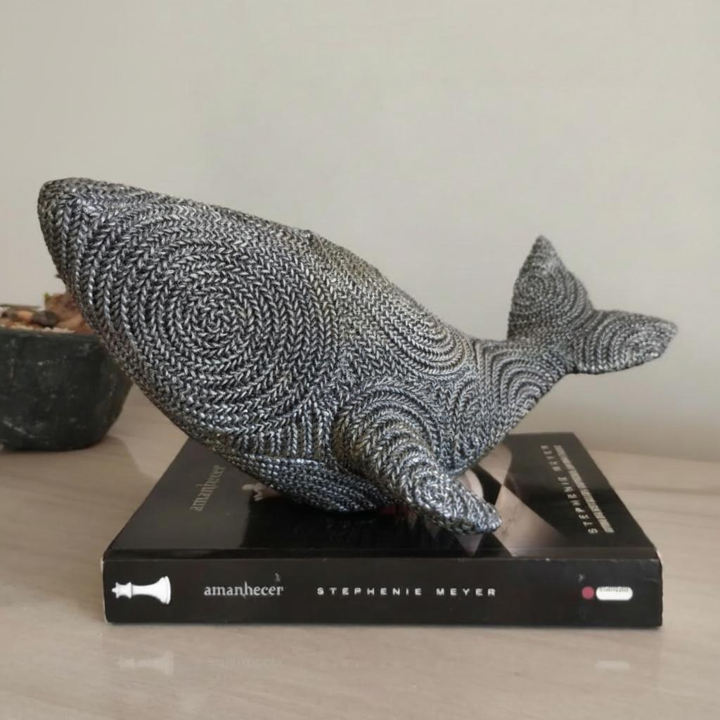 Escultura Decorativa Baleia em Gesso – Estilo Boho