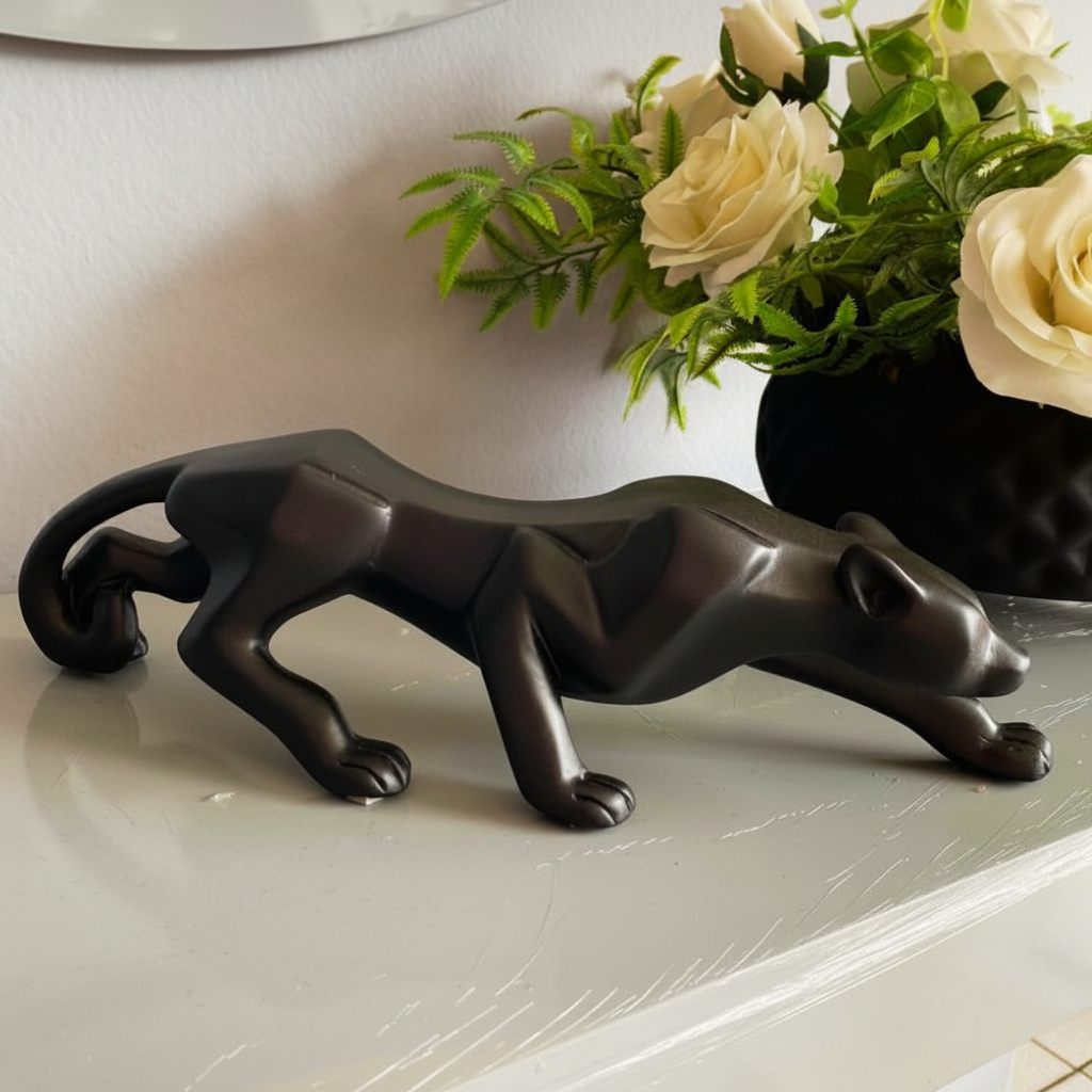 Escultura Pantera Preto Fosco em Gesso – Decoração