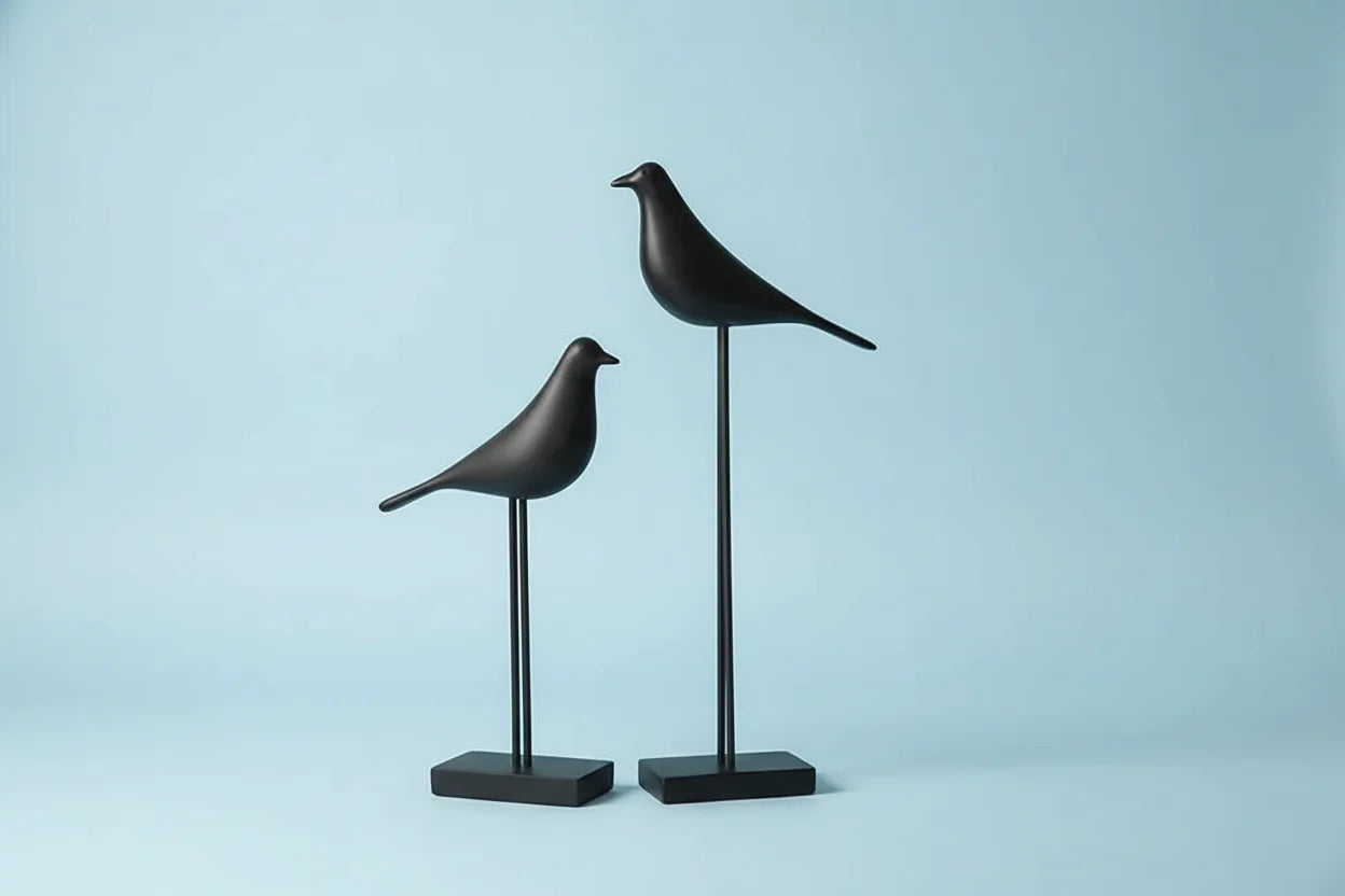 Estátua de Pássaro em Resina – Design Nórdico