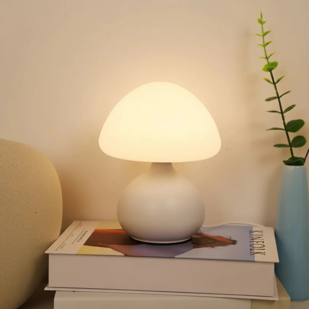 Luminária de Mesa Moderna em Ferro